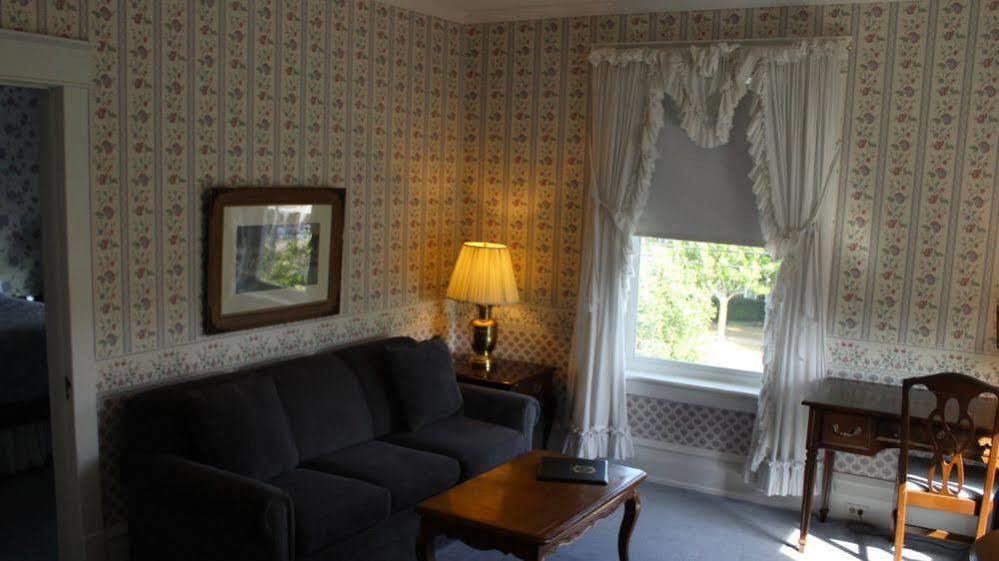 White Inn Fredonia Buitenkant foto